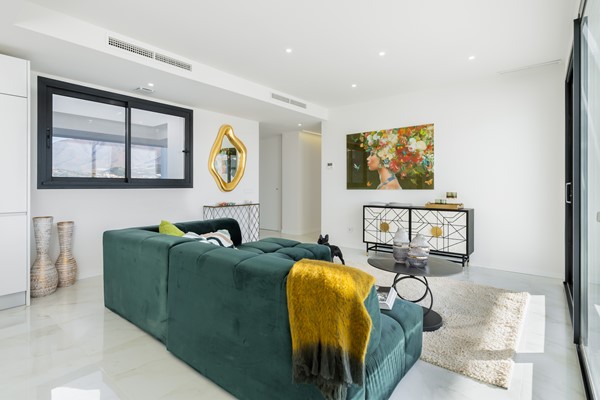 Medium property photo - Calle Josefina Samper 32, 29693 Estepona